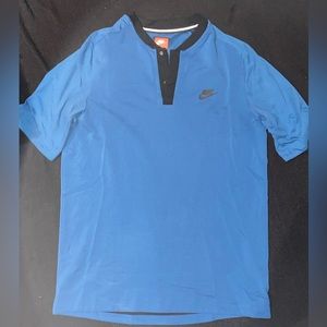 Men’s Nike Blue Collarless Polo (Large)